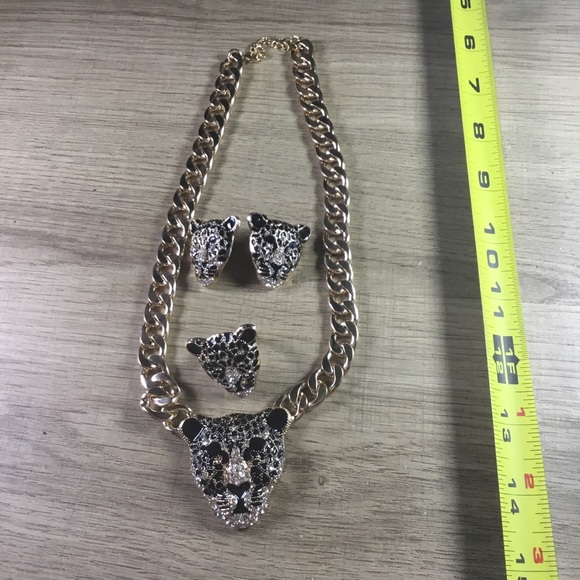 Gold and Black Leopard  Rhinestone Jewelry Earring Necklace Set - Picture 8 of 9